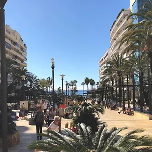 https://beach-front-apartment-1st-line.es-andalucia.com